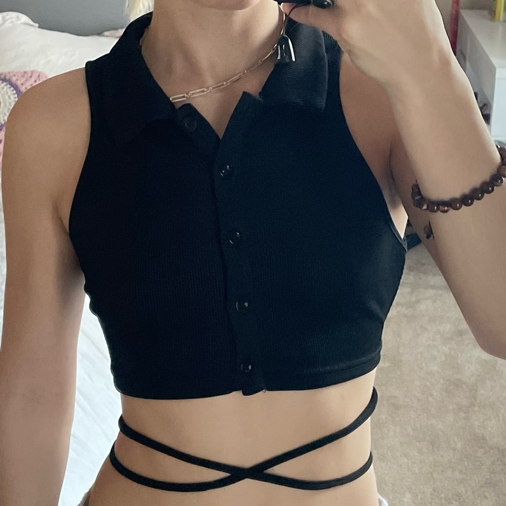 COLLARED BUTTON UP WRAP TIE TANK TOP